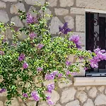 Apanema Mindfulness With Fast Wifi, Pool, Sauna, Massage Villa