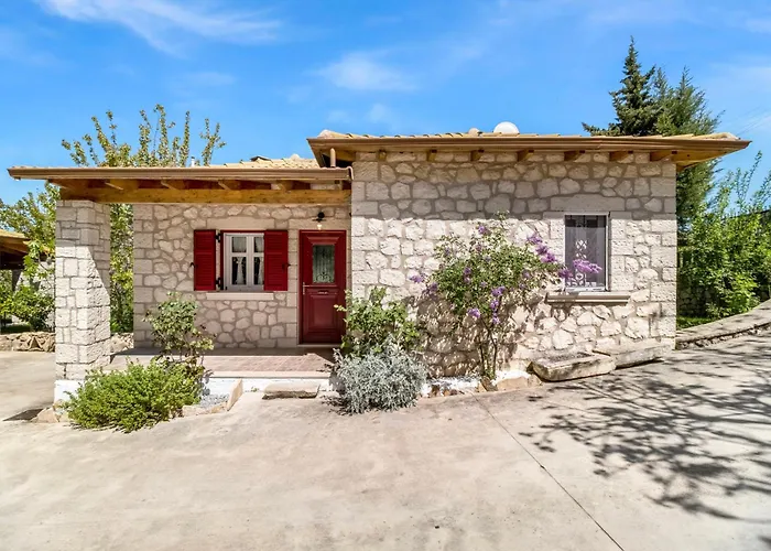 Apanema Mindfulness With Fast Wifi, Pool, Sauna, Massage Villa