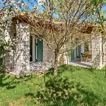 Villa Apanema Mindfulness With Fast Wifi, Pool, Sauna, Massage Asprogerakata