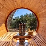Apanema Mindfulness With Fast Wifi, Pool, Sauna, Massage Villa