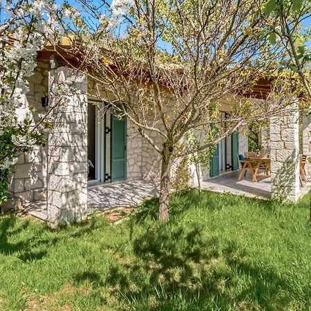 Villa Apanema Mindfulness Lefkada Asprogerakata