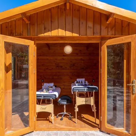 Villa Apanema Mindfulness With Fast Wifi, Pool, Sauna, Massage Asprogerakata