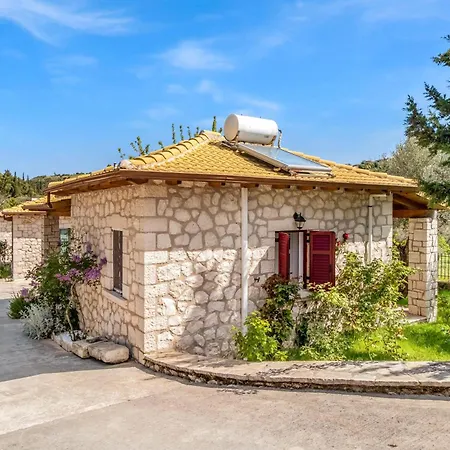 Villa Apanema Mindfulness With Fast Wifi, Pool, Sauna, Massage *