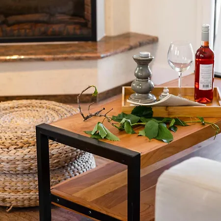 Apanema Mindfulness, Relaxing Adults Only Resort, Fast Wifi, Pool, Sauna, Massage Asprogerakata