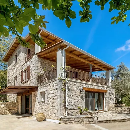 Apanema Mindfulness With Fast Wifi, Pool, Sauna, Massage Asprogerakata