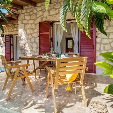 Apanema Mindfulness, Relaxing Adults Only Resort, Fast Wifi, Pool, Sauna, Massage
