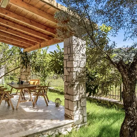 Apanema Mindfulness, Relaxing Adults Only Resort, Fast Wifi, Pool, Sauna, Massage Луксозна вила