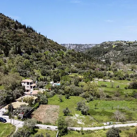 Apanema Mindfulness, Relaxing Adults Only Resort, Fast Wifi, Pool, Sauna, Massage Villa Asprogerakata