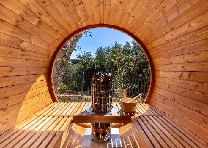 Apanema Mindfulness With Fast Wifi, Pool, Sauna, Massage Villa