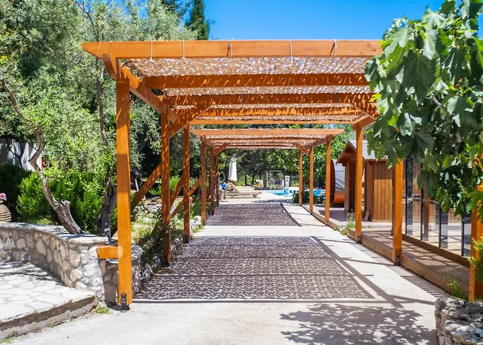 Apanema Mindfulness With Fast Wifi, Pool, Sauna, Massage Villa *